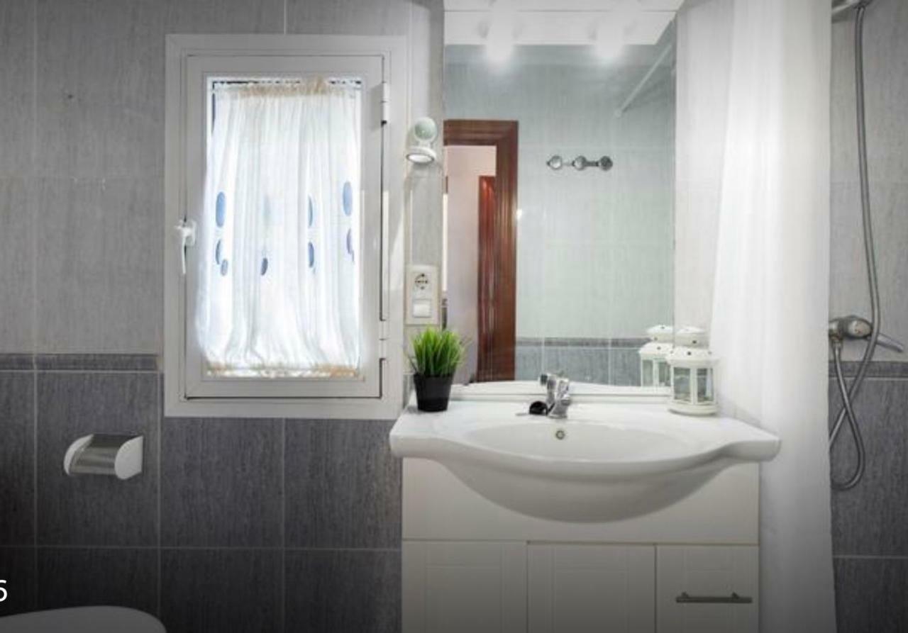 Toreros Center Wifi Apartment Almeria